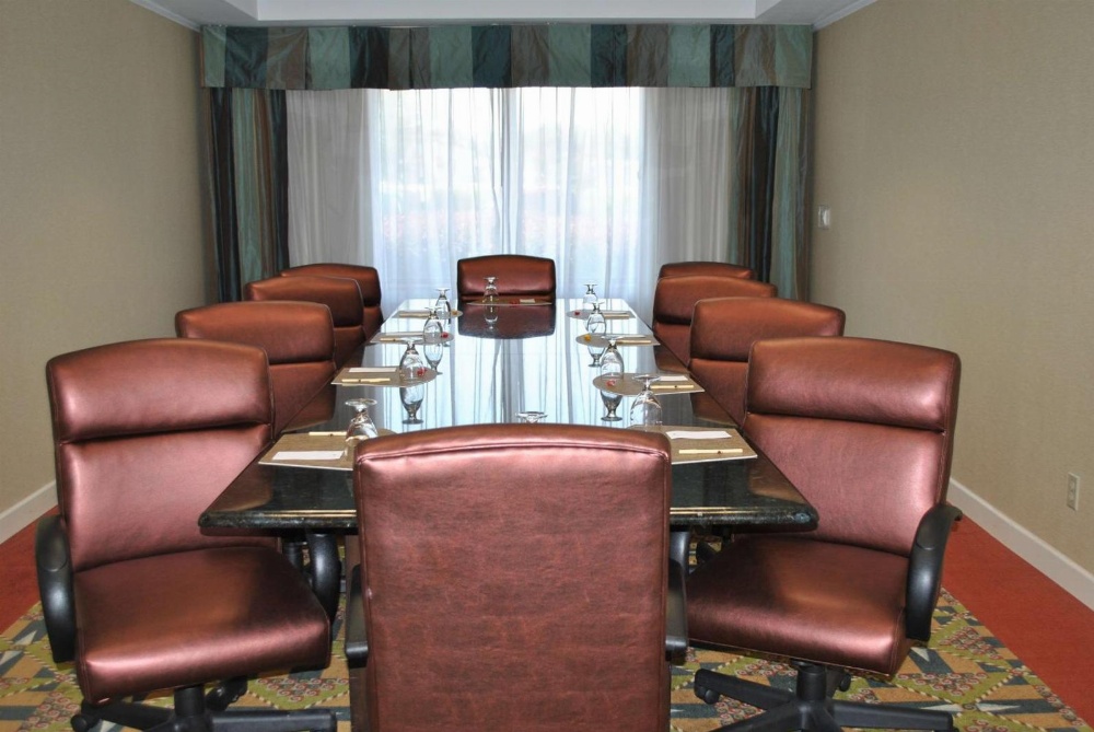 DoubleTree By Hilton Hotel Fayetteville Main image