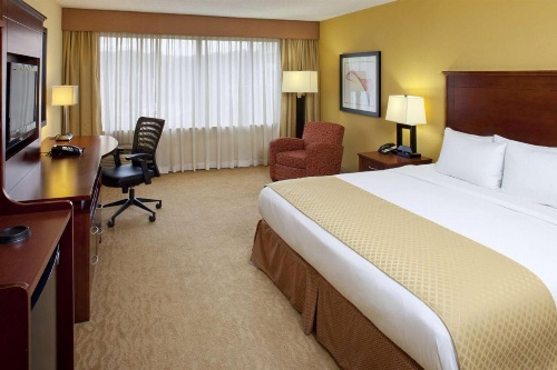 DoubleTree By Hilton Hotel Fayetteville image 9